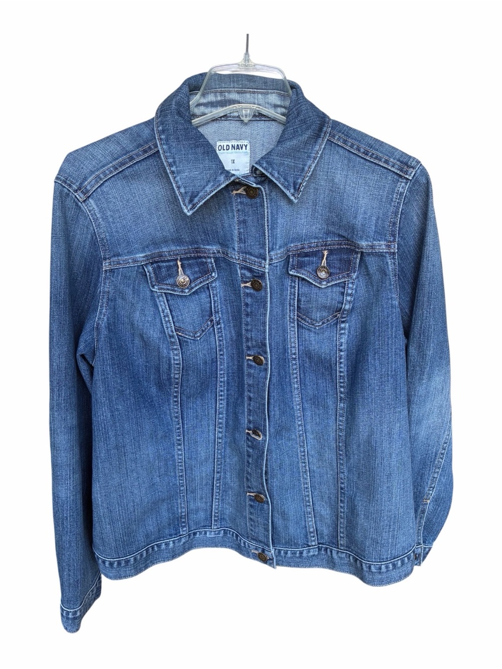 Old Navy Medium Blue Denim Jean Jacket - Women's Button-Front
